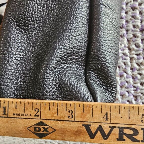 EUC LIKE NEW FOKS FORM BLACK SOFT GENUINE LEATHER TOTE LARGE - Picture 15 of 16